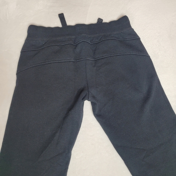 Black Fila joggers - Picture 2 of 4